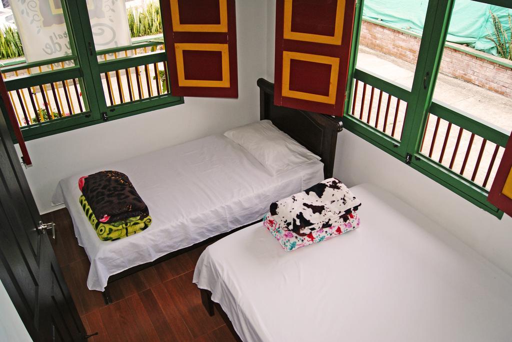 Hostal Casa De Los Taitas Salento Bagian luar foto