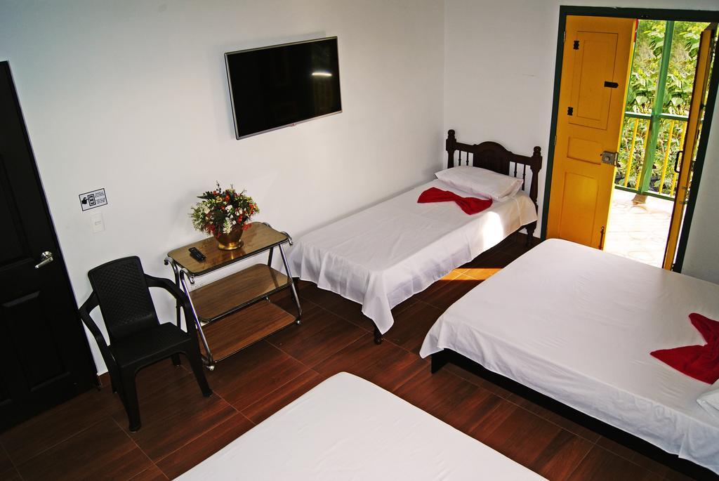 Hostal Casa De Los Taitas Salento Bagian luar foto